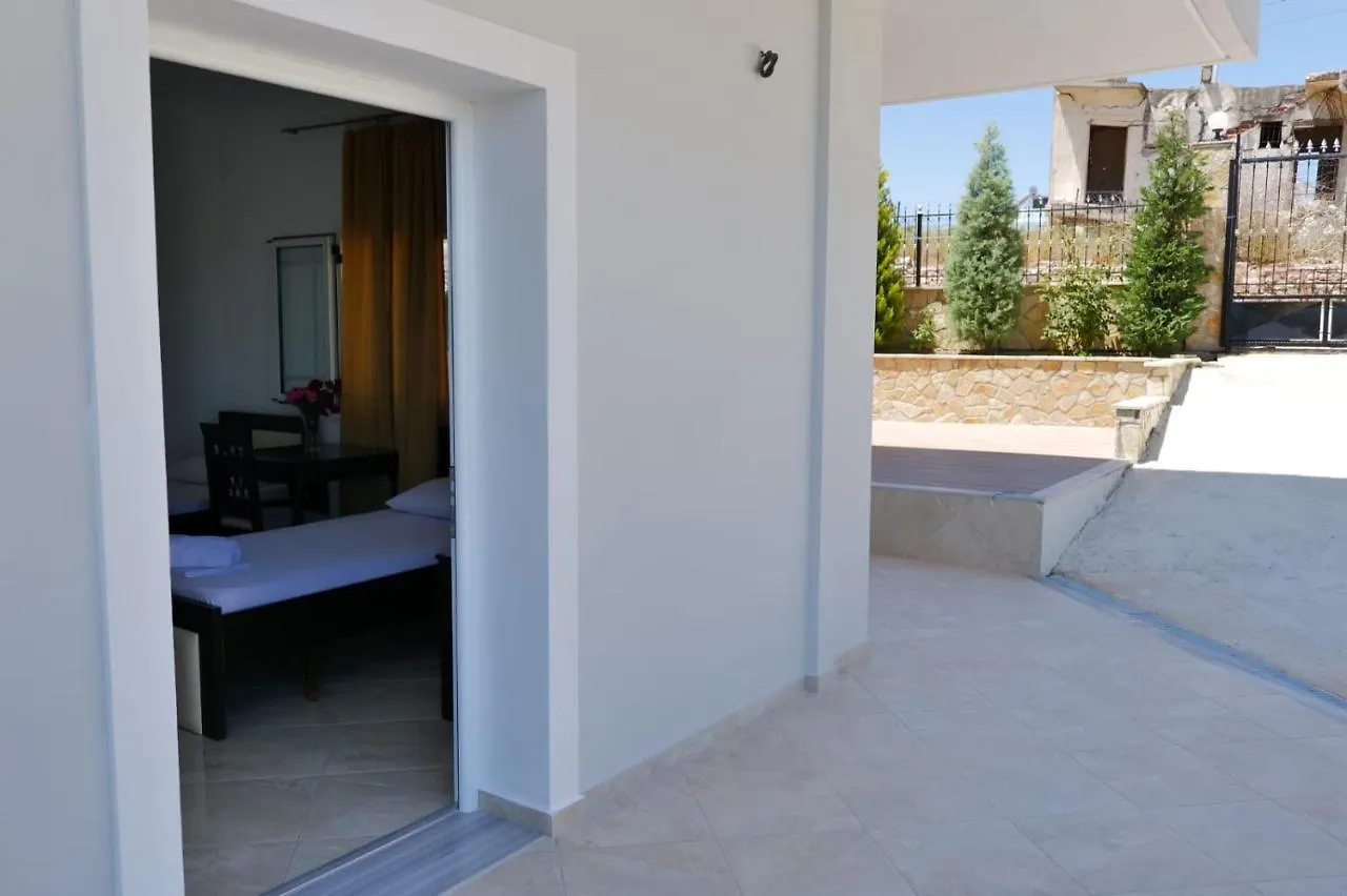 Vila Ervin First Floor Ksamil 0*,  Albania
